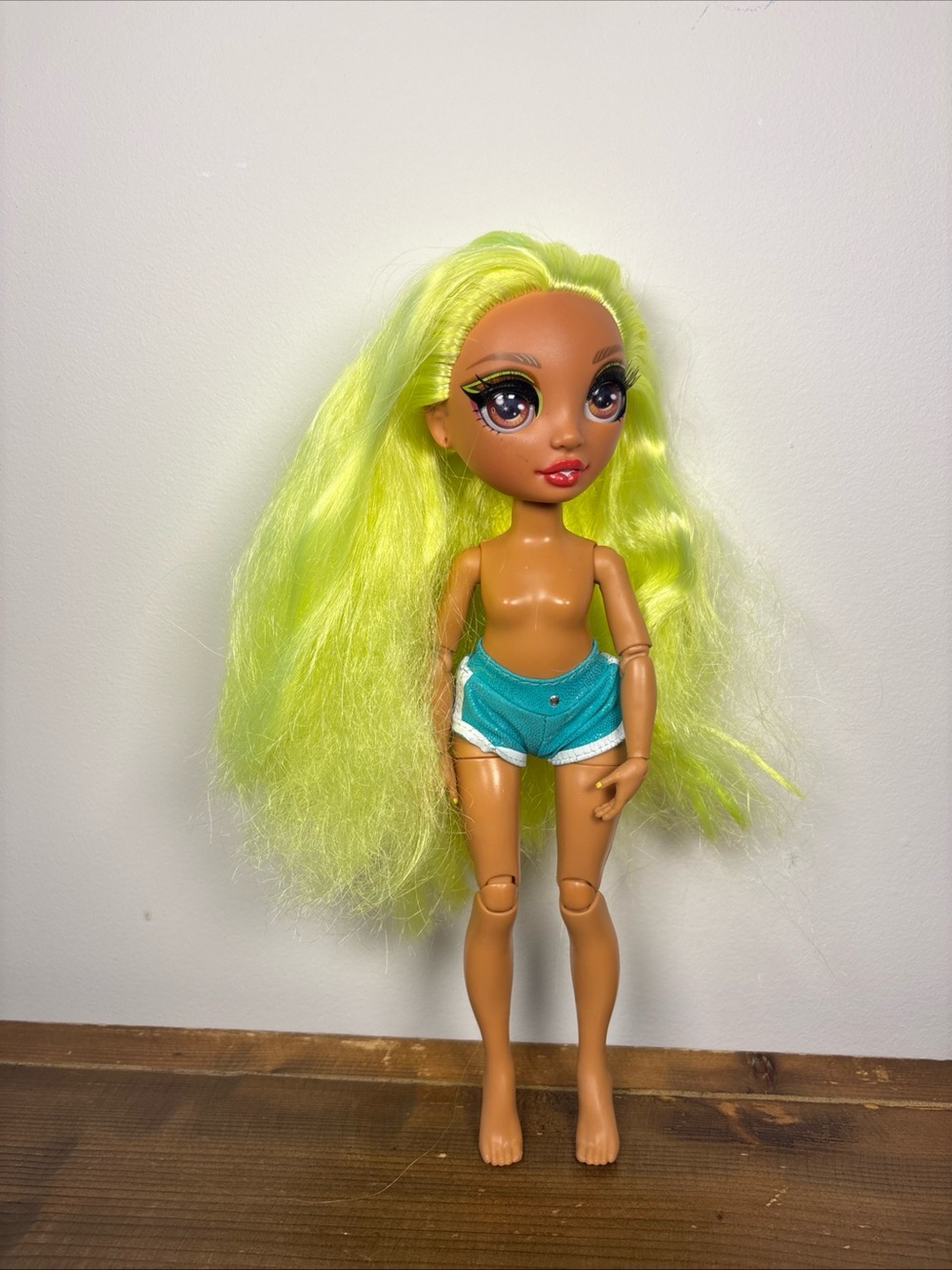 Rainbow High Karma Nichols Series 2 Neon Green Doll MGA Nude Partial Outfit